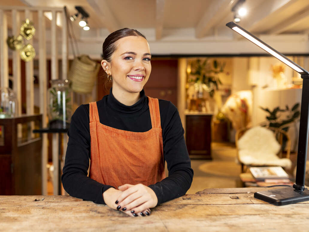 Portrait corporate d&rsquo;une entrepreneuse r&eacute;alis&eacute; par ANCA Agency, photographe corporate &agrave; Lyon